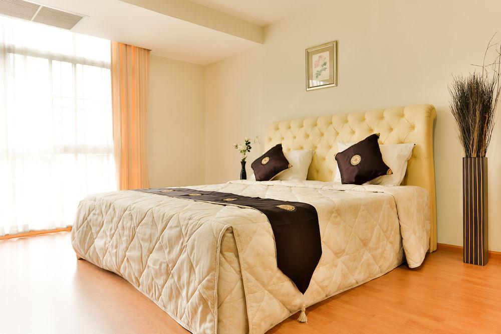 The Capital Resort @ Sukhumvit 50 Bangkok Eksteriør bilde A bedroom at the hotel