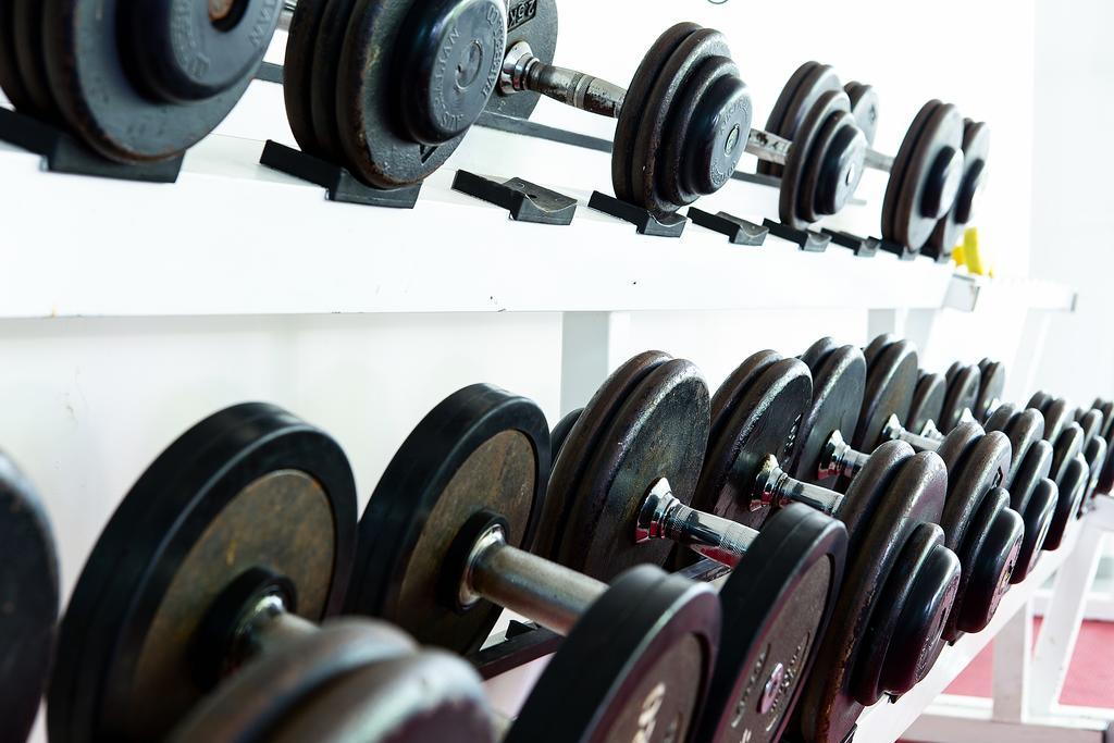 The Capital Resort @ Sukhumvit 50 Bangkok Eksteriør bilde Dumbbells