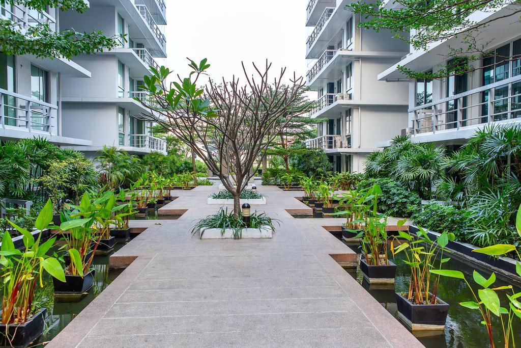 The Capital Resort @ Sukhumvit 50 Bangkok Eksteriør bilde The park