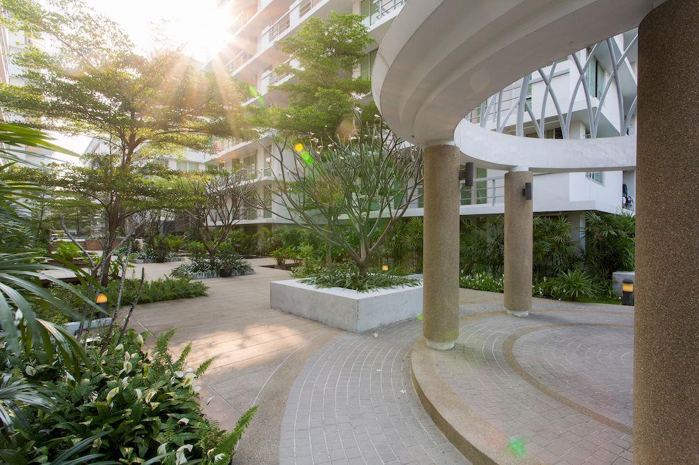 The Capital Resort @ Sukhumvit 50 Bangkok Eksteriør bilde The Park
