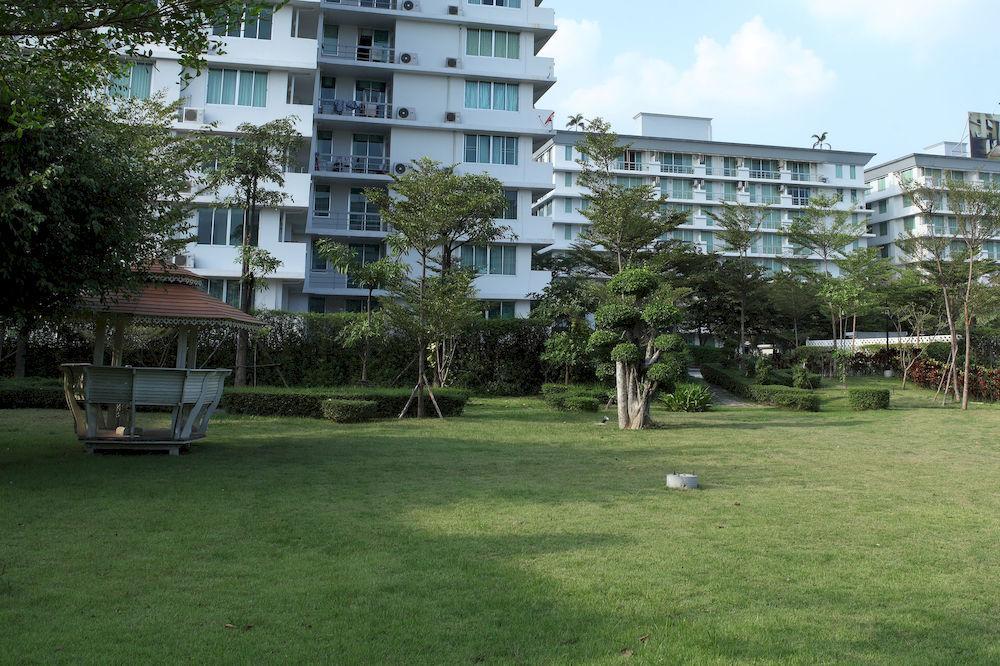 The Capital Resort @ Sukhumvit 50 Bangkok Eksteriør bilde The park
