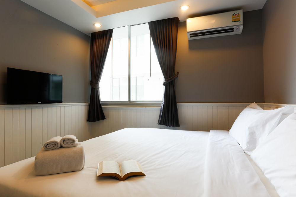 The Capital Resort @ Sukhumvit 50 Bangkok Eksteriør bilde A room at the hotel
