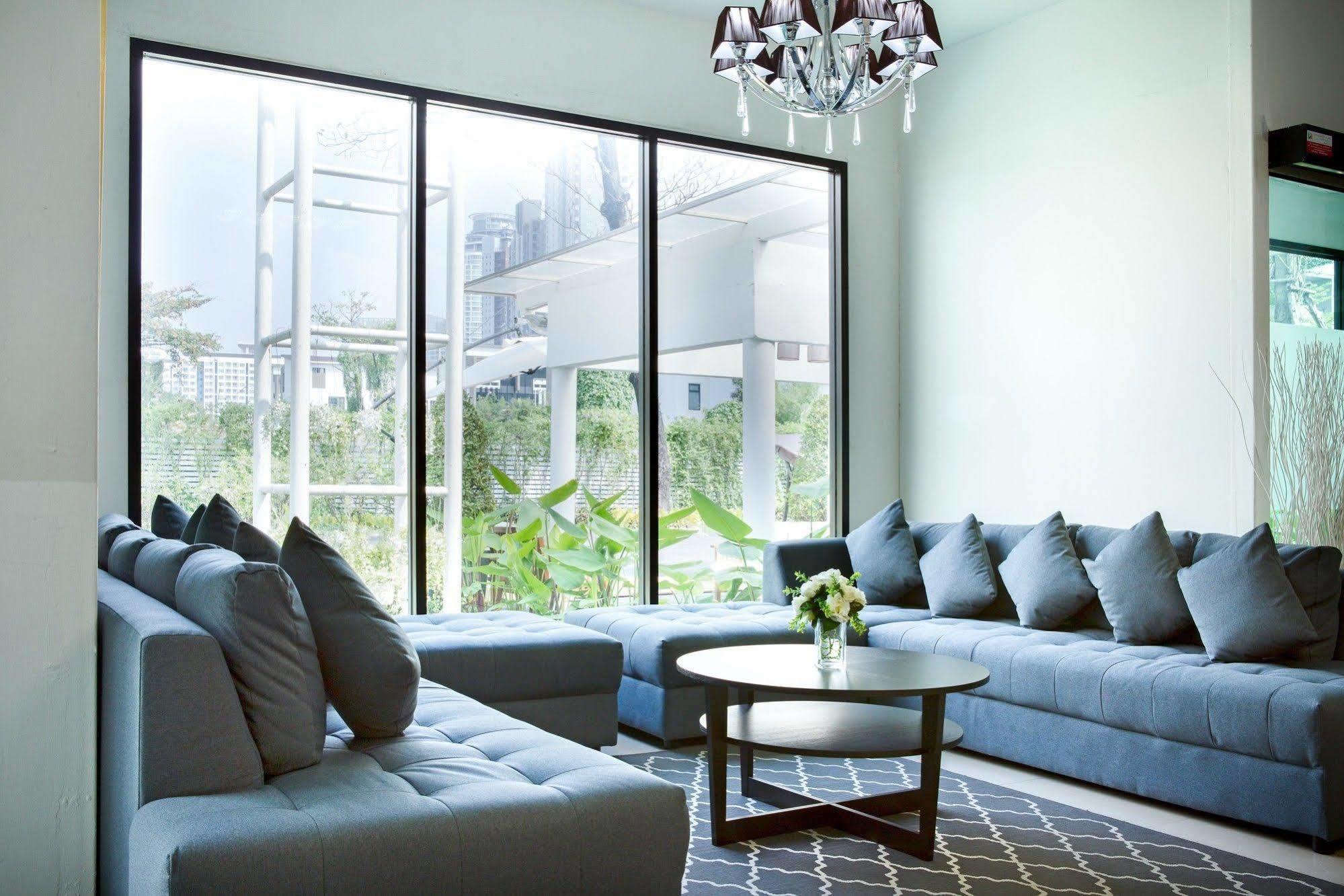 The Capital Resort @ Sukhumvit 50 Bangkok Eksteriør bilde A living room